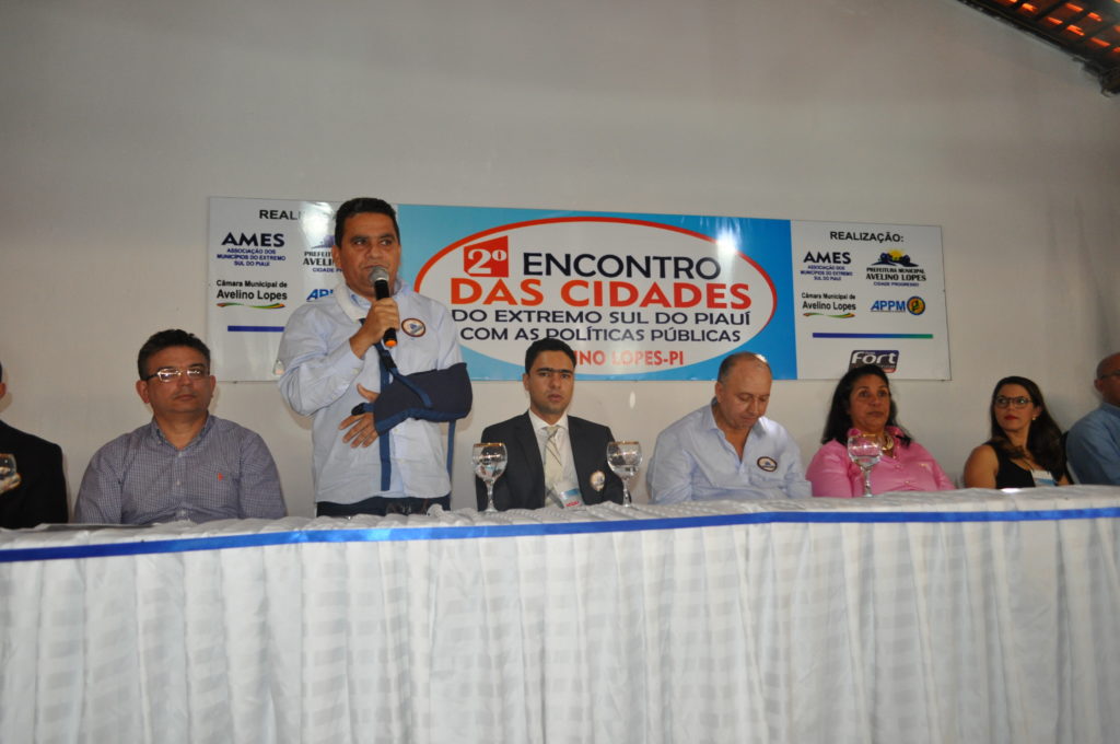 Encontro das Cidades reúne políticos e sociedade do Extremo Sul do Piauí