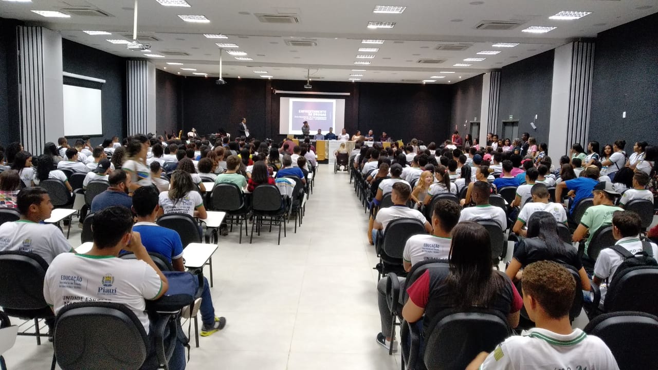 II Fórum de Políticas Públicas sobre Drogas é realizado em Bom Jesus