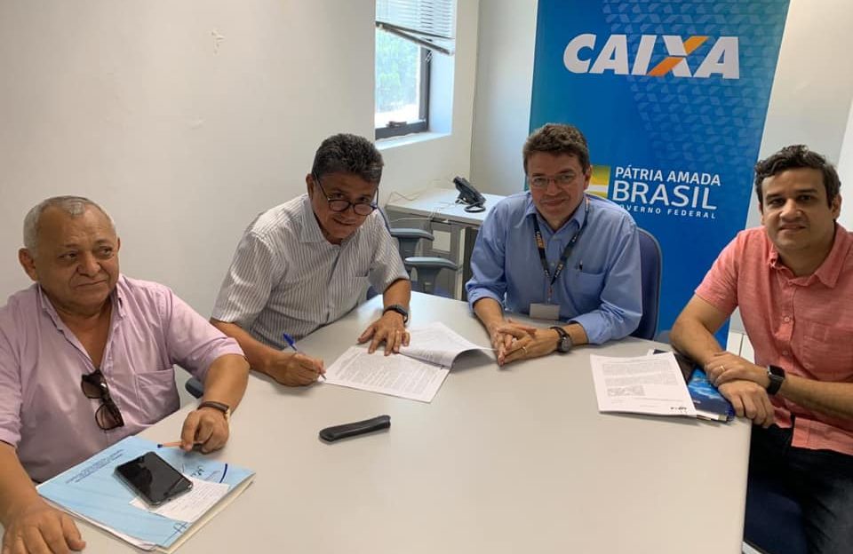 Marcos Elvas assina convênio de R$ 6,3 milhões com a Caixa Econômica Federal
