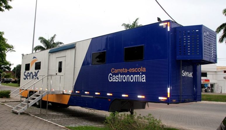 Prefeitura de Cristino Castro traz carreta do SENAC para realizar cursos para população