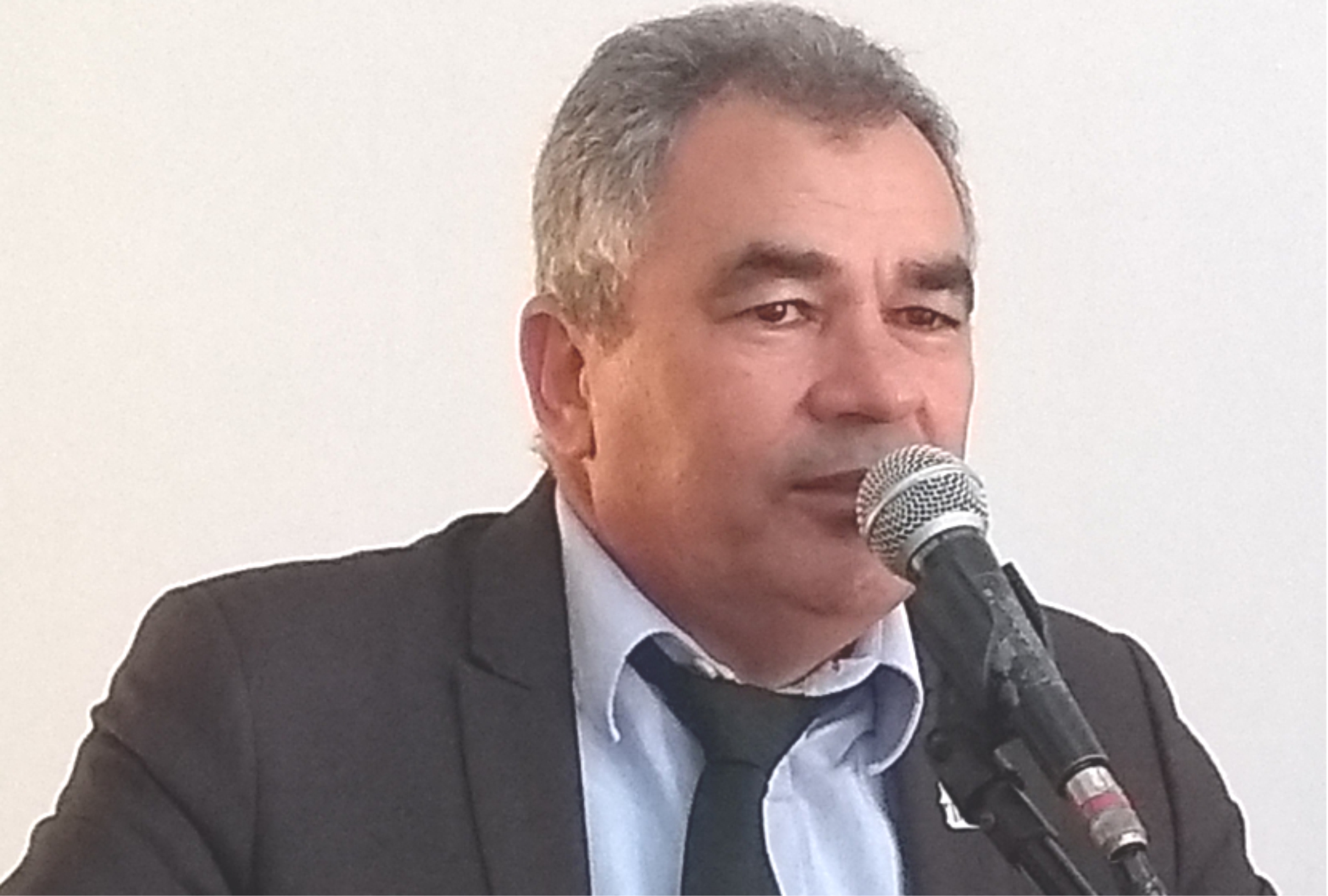 Vereador Toni Nogueira publica Nota de Repúdio aos ataques do prefeito Murilo à Câmara de Corrente