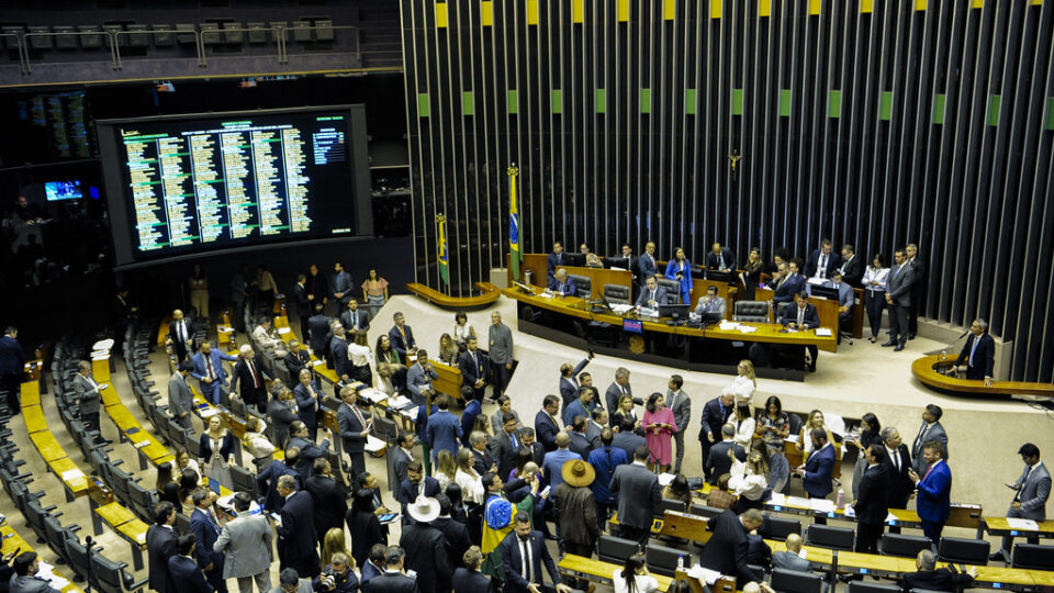 Veja como votou a bancada do Piauí no veto das saidinhas do presos