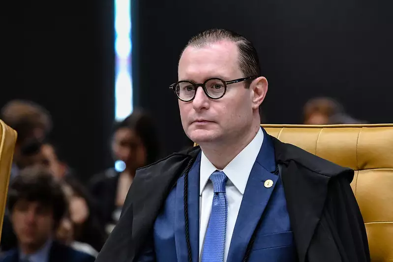 Zanin suspende liminar e mantém desoneração da folha
