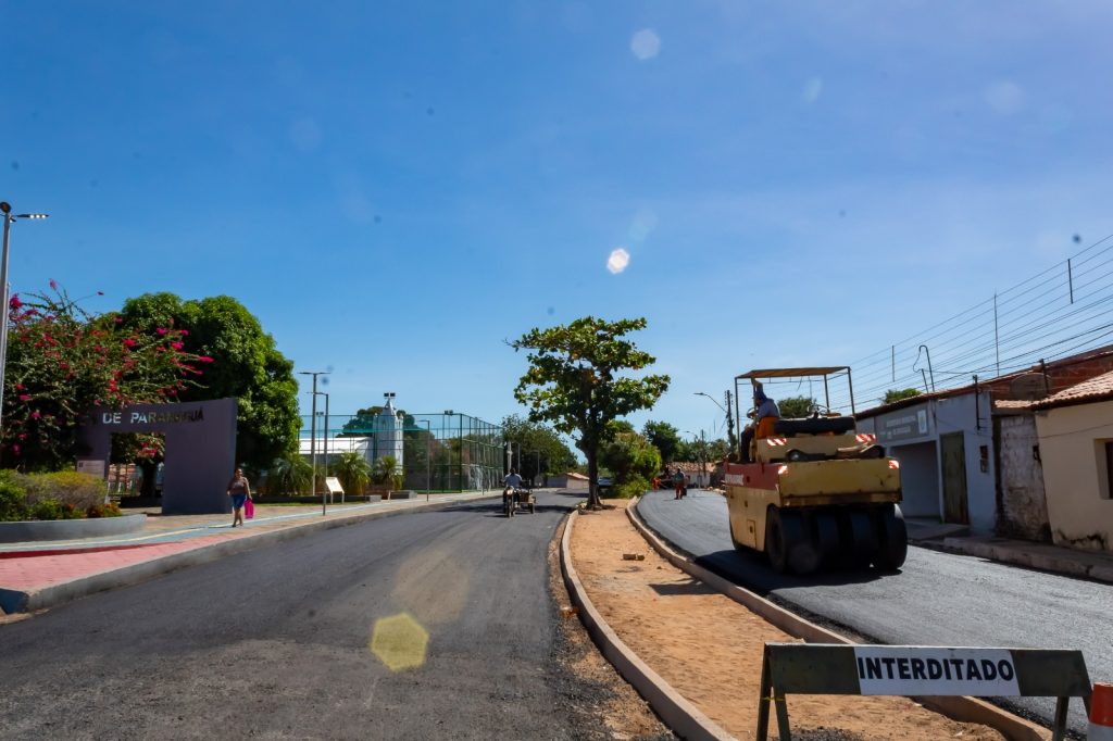 Asfalto novo muda visual das ruas e avenidas de Parnaguá