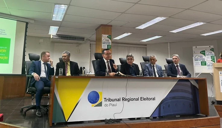 Disque-Eleições é lançado para receber denúncias e combater a desinformação