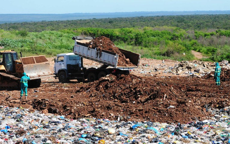 Quatro cidades do Piauí receberão verba milionária do Novo PAC para gestão do lixo