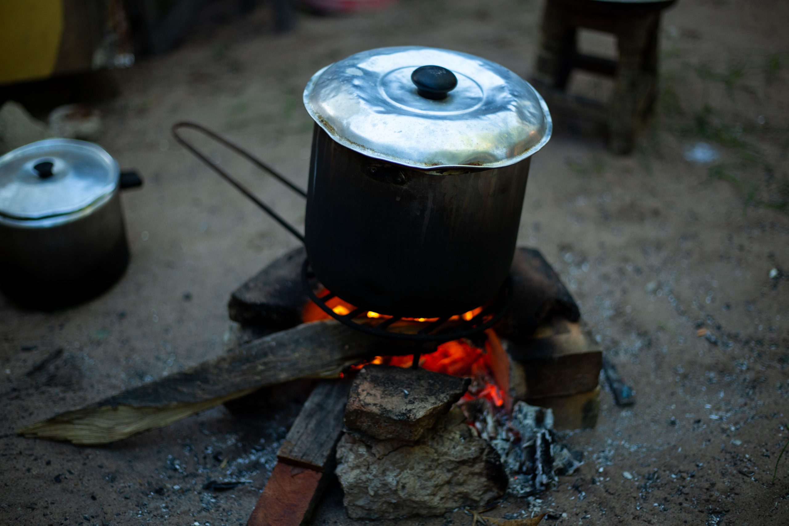 No Piauí, um em cada três domicílios ainda utiliza lenha ou carvão para cozinhar