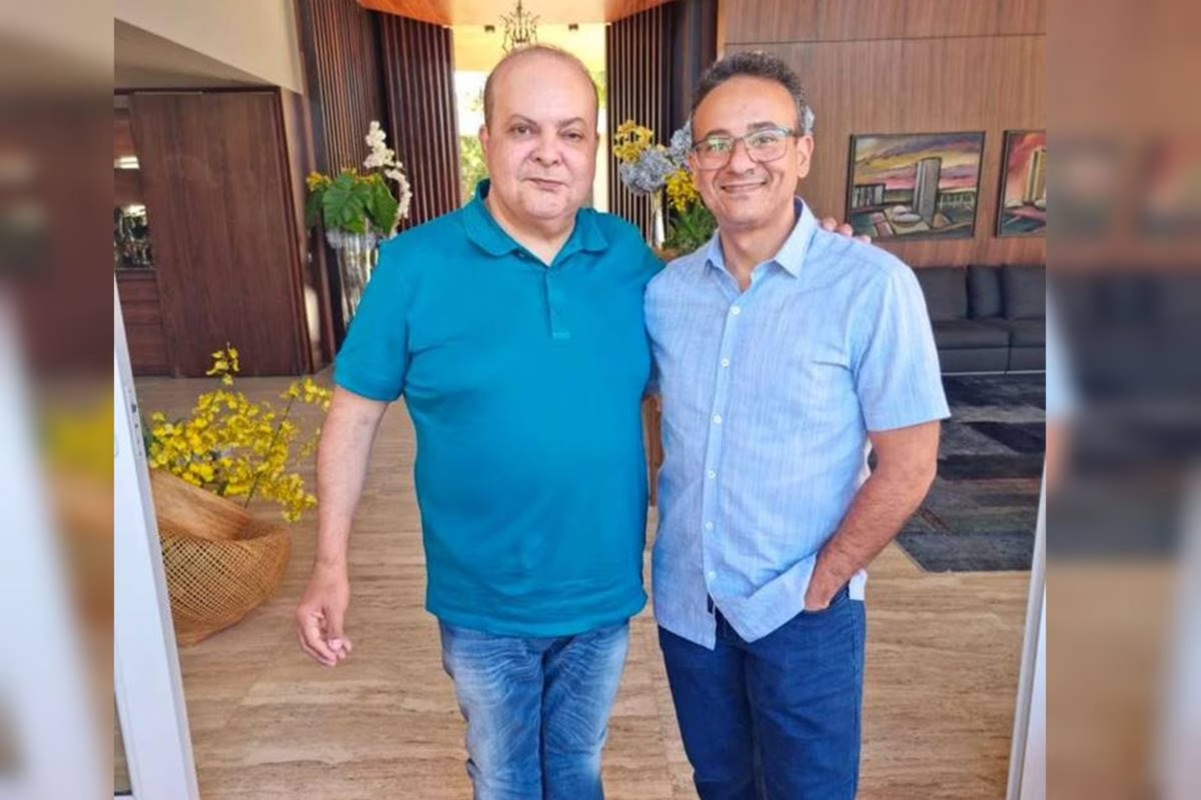 Irmão de Ibaneis adota sobrenome Rocha e ensaia estreia política