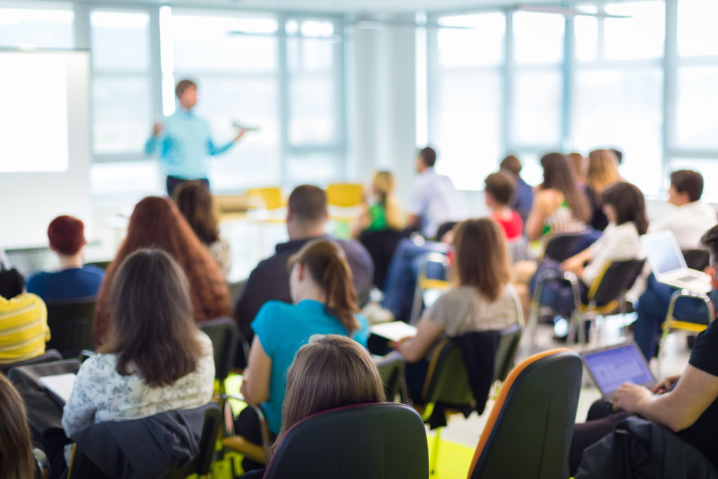 Para receber recursos do Fundeb, prefeitos devem abrir CNPJ específico da Educação