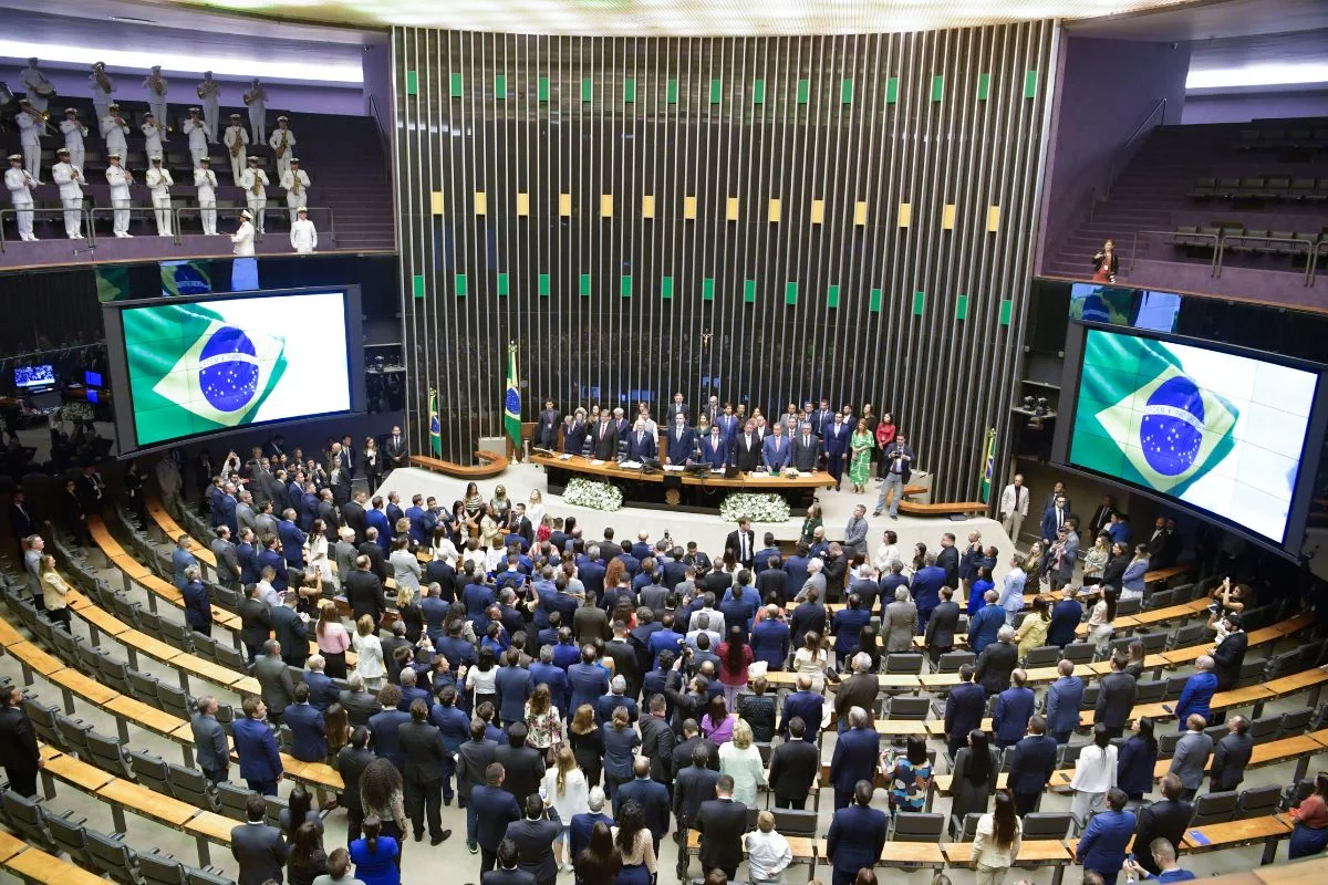 Somente dois parlamentares do Piauí assinam criação da CPMI do INSS; veja nomes