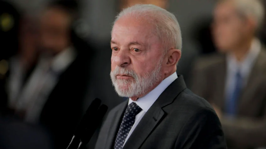 Desaprovação ao governo Lula chega a 57% e bate recorde