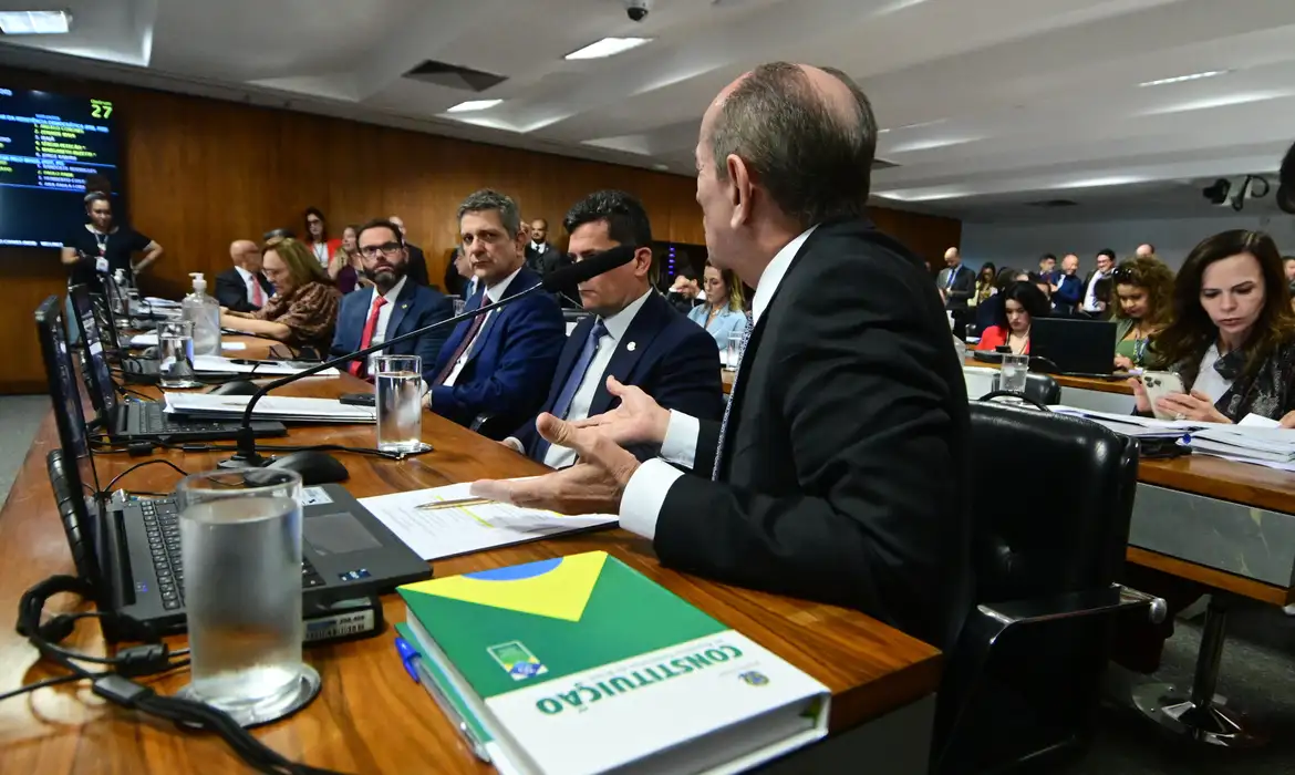 CCJ do Senado aprova voto impresso em nova proposta do Código Eleitoral