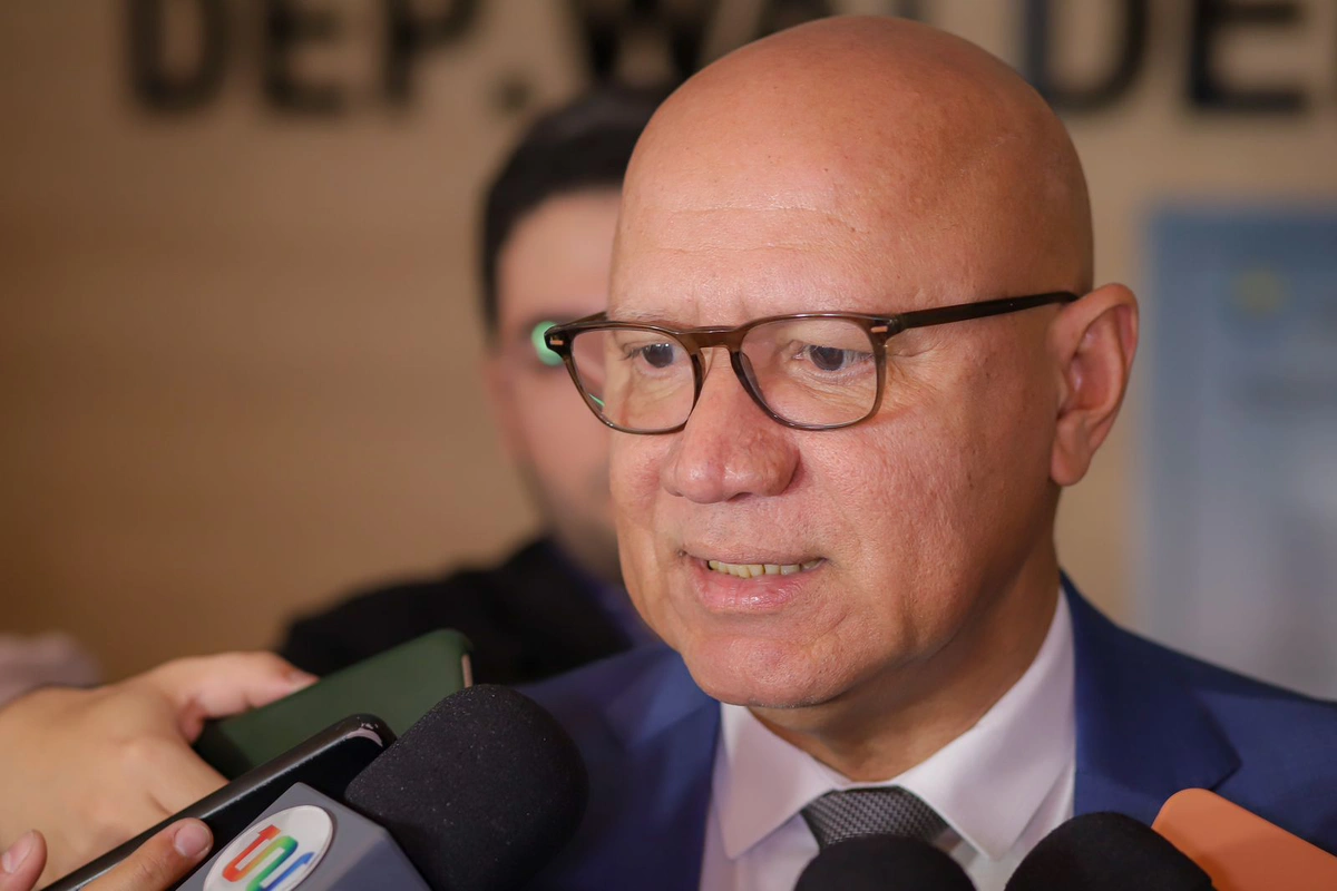 Deputado Franzé Silva deixou rombo de R$ 38,8 milhões no caixa da Alepi