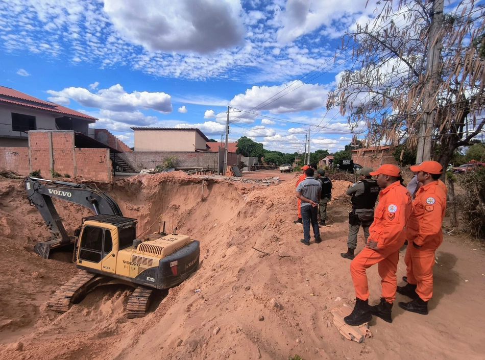 Bombeiros resgatam corpo de homem soterrado em Gilbués