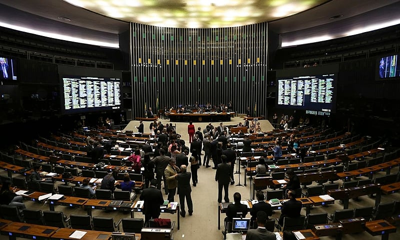 Congresso aprova proposta que aumenta fundão eleitoral para R$ 4,9 bilhões