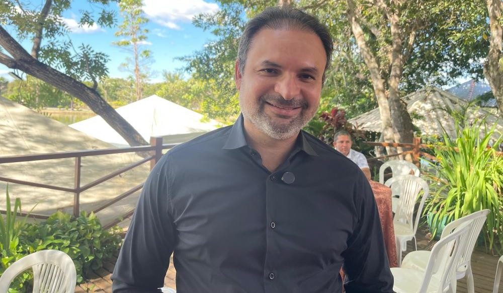 Mainha se filia ao Podemos e lança pré-candidatura ao Governo do Piauí
