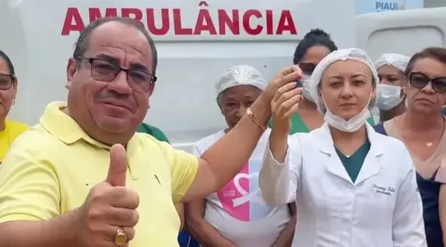 Amiltin reforça saúde com entrega de nova ambulância à Unidade Mista