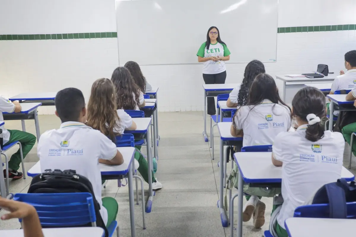 Seduc prorroga matrículas e oferece mais de 120 mil vagas