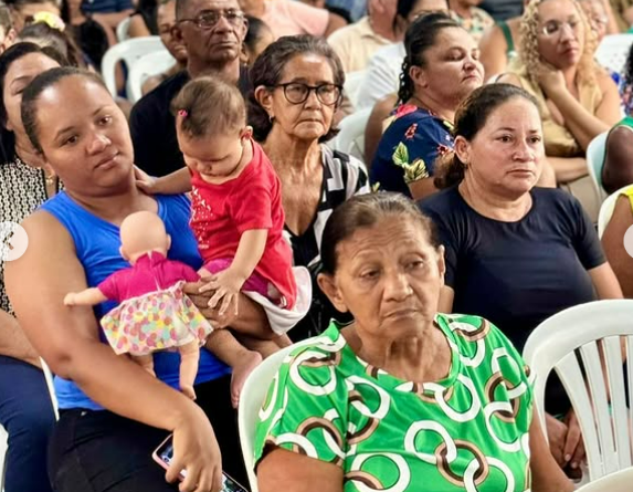 Prefeitura de Bom Jesus lança programa de regularização fundiária para moradores do bairro São Pedro (DER)