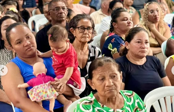Prefeitura de Bom Jesus lança programa de regularização fundiária para moradores do bairro São Pedro (DER)