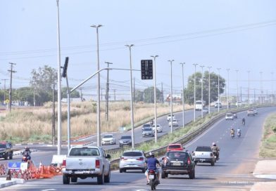 Carro com documentação atrasada pode ser multado por câmeras em Teresina; entenda