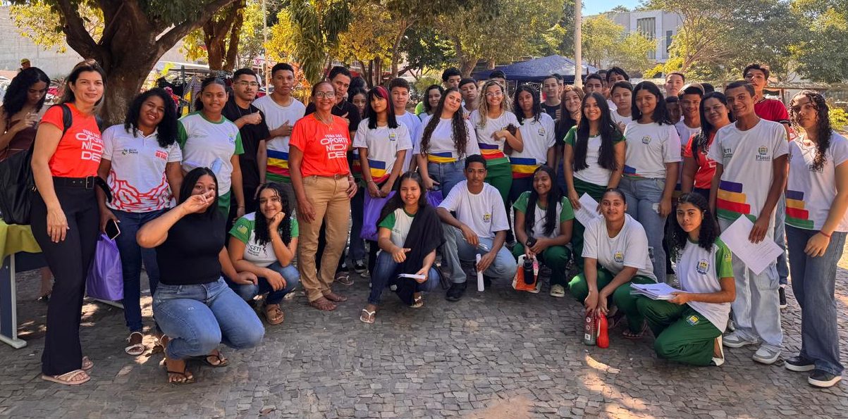 Bom Jesus-Alunos do José Lustosa Elvas participam de Feira de Oportunidades e destacam protagonismo feminino no empreendedorismo