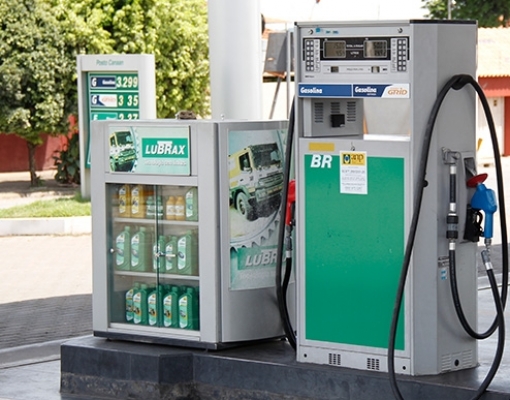Petrobras anuncia aumento no preço da gasolina