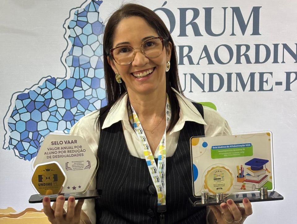 Educação de Bom Jesus recebe reconhecimento por alfabetização e equidade em evento da Undime-PI