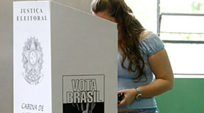 Eleitorado feminino supera masculino no Piauí, aponta TRE