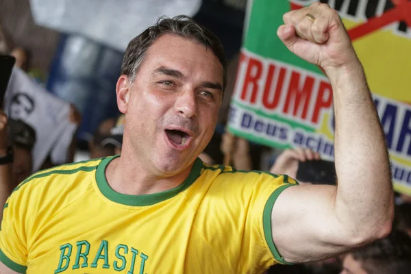 PL oficializa candidatura de Flávio Bolsonaro neste sábado