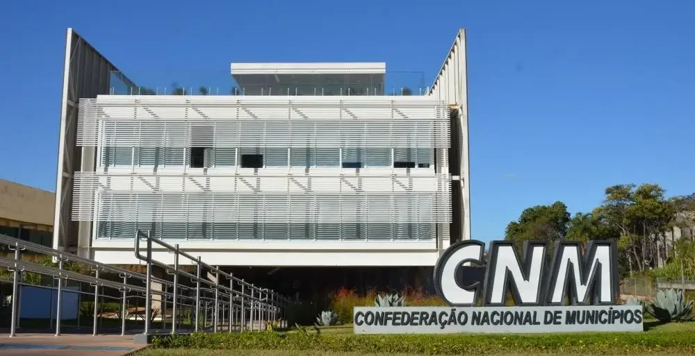Prefeitos de todo o país são convocados para novo ato em Brasília