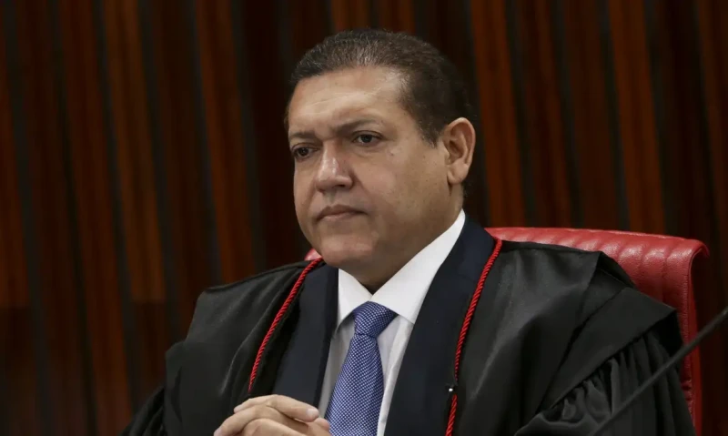 Ministro Nunes Marques limita contratação de pessoal para campanhas eleitorais em 2026