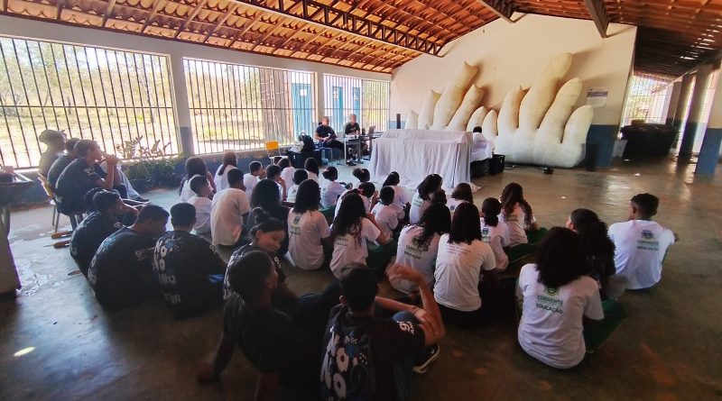 Corrente recebe apresentações infantis gratuitas sobre educação ambiental e preservação do meio ambiente