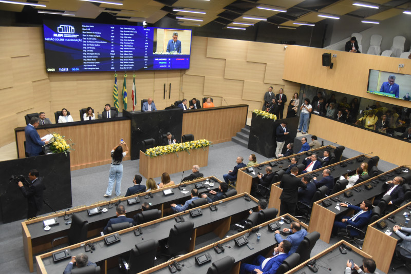 Seis ex-deputados do Piauí vão receber R$ 34,7 mil de gratificação, decide STF