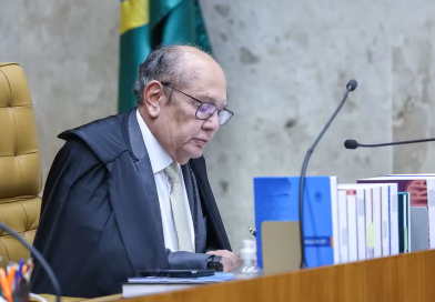 Gilmar Mendes suspende julgamento para afastar diretor-geral da PF