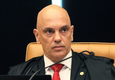 Vorcaro emitiu cartões de crédito de R$300 mil para os filhos de Moraes