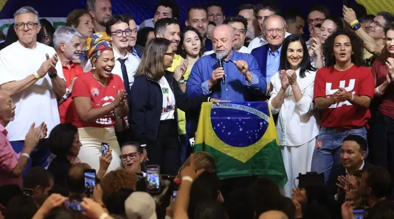 Lula anuncia mudanças no governo e promete investir em diversas áreas; veja quais
