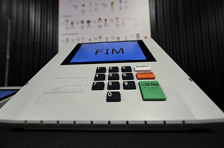 33 milhões de eleitores: abstenção de 21% desafia TSE antes do segundo turno