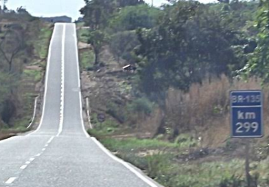 Plano federal prevê internet móvel em 615 km da BR-135 no Piauí; entenda