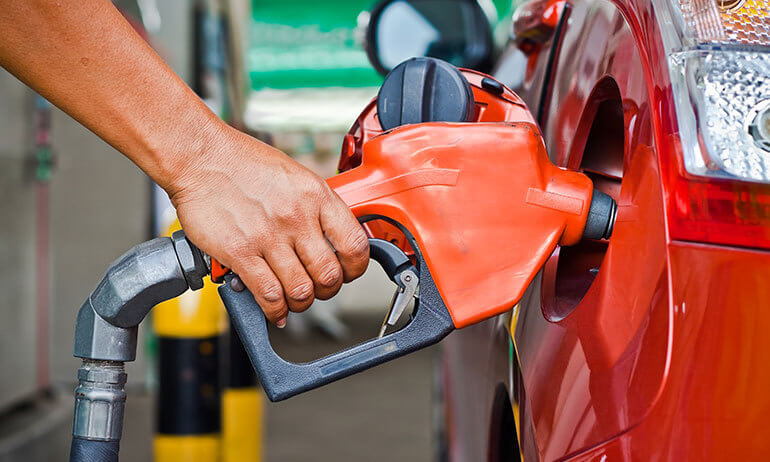 Estados vão aumentar imposto sobre gasolina, diesel e gás em 2027